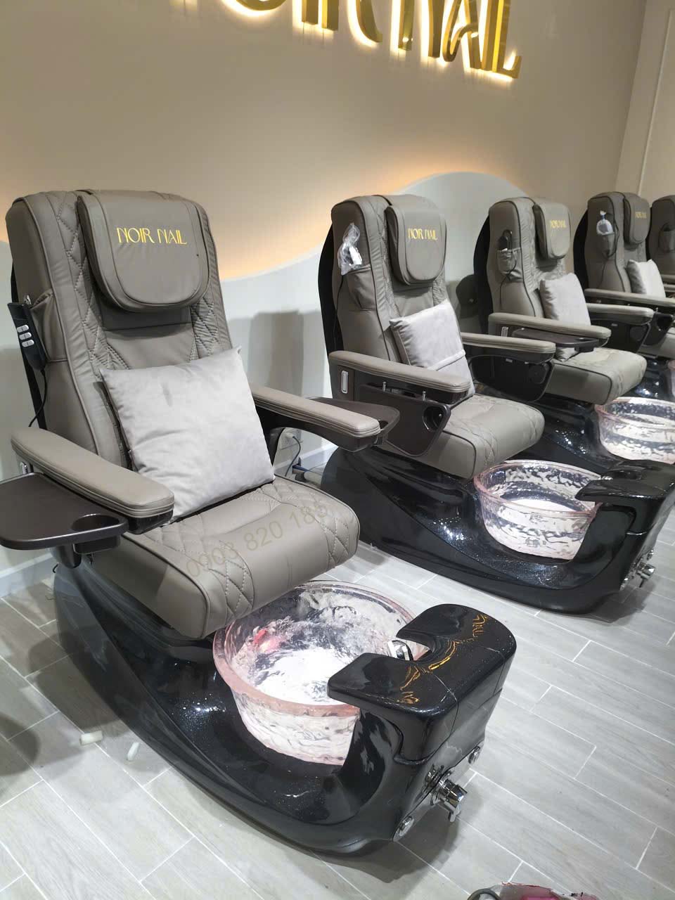 GHE NAIL CHAU THUY TINH