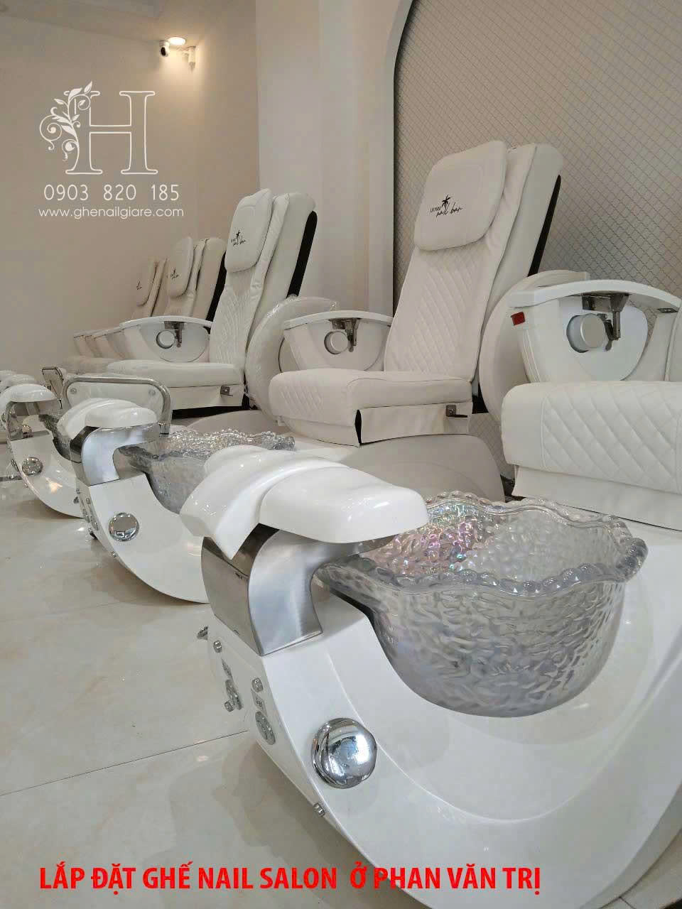 thiết kế tiệm nail hiện đại